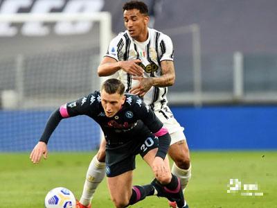 C罗破门，迪巴拉建功，尤文图斯主场2-1胜那不勒斯