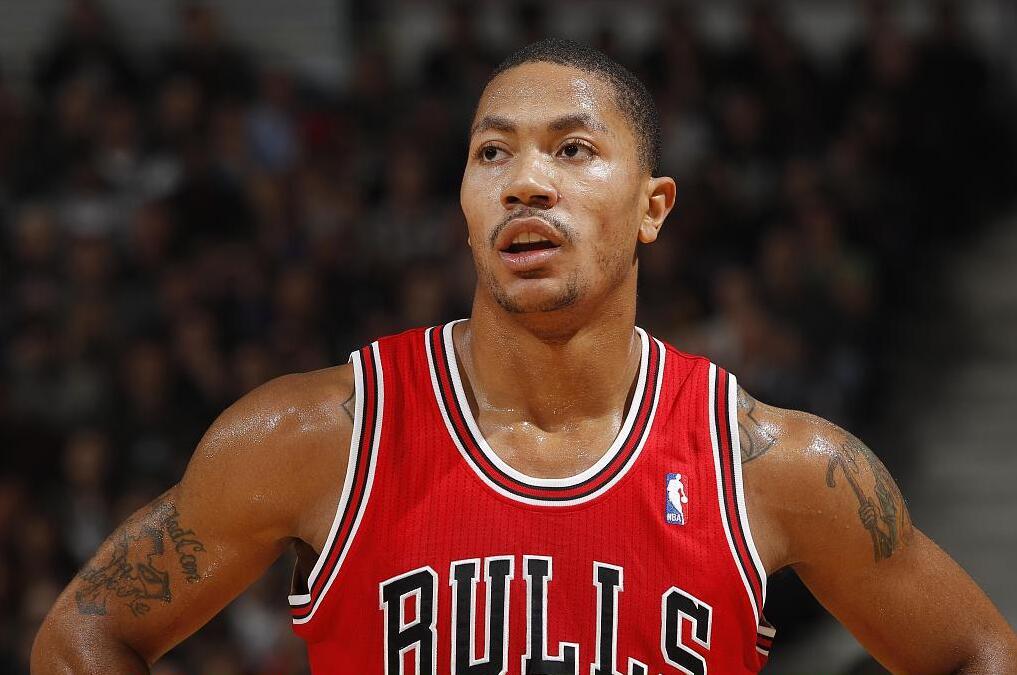 NBA官网评2010年代重大时刻——詹姆斯与勇士交相辉映
