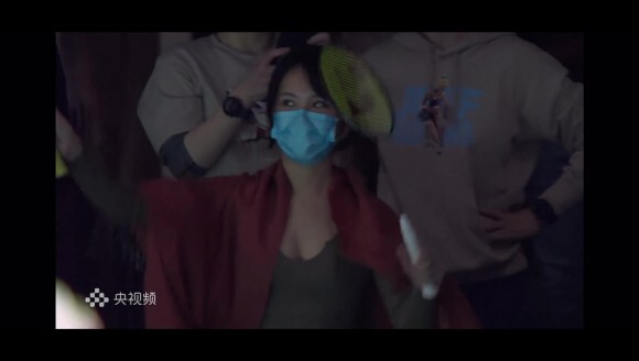 神似杨紫！凡晨组合夺冠 看台惊现性感小姐姐?