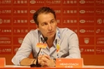 津媒谈海港亚冠出局：若国足沿用海港后防组合，前景不容乐观